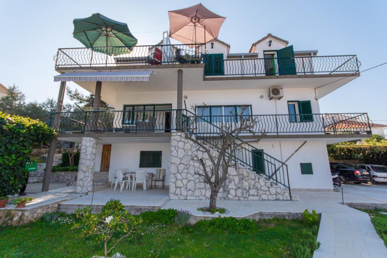טרוגיר Apartments By The Sea Slatine, Ciovo - 1126 מראה חיצוני תמונה