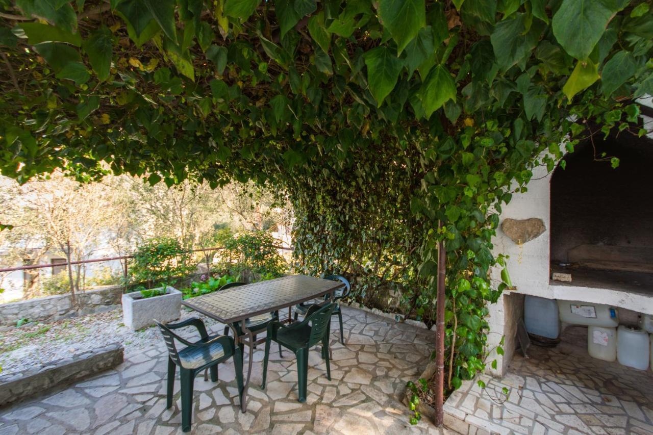 טרוגיר Apartments By The Sea Slatine, Ciovo - 1126 מראה חיצוני תמונה