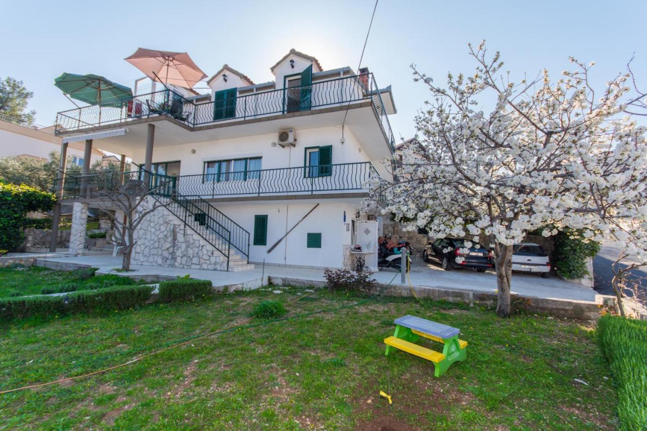 טרוגיר Apartments By The Sea Slatine, Ciovo - 1126 מראה חיצוני תמונה
