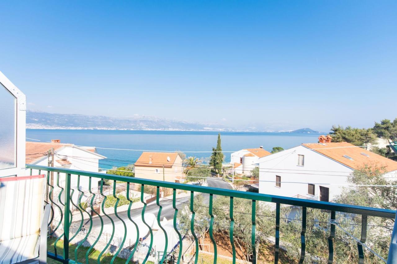 טרוגיר Apartments By The Sea Slatine, Ciovo - 1126 מראה חיצוני תמונה