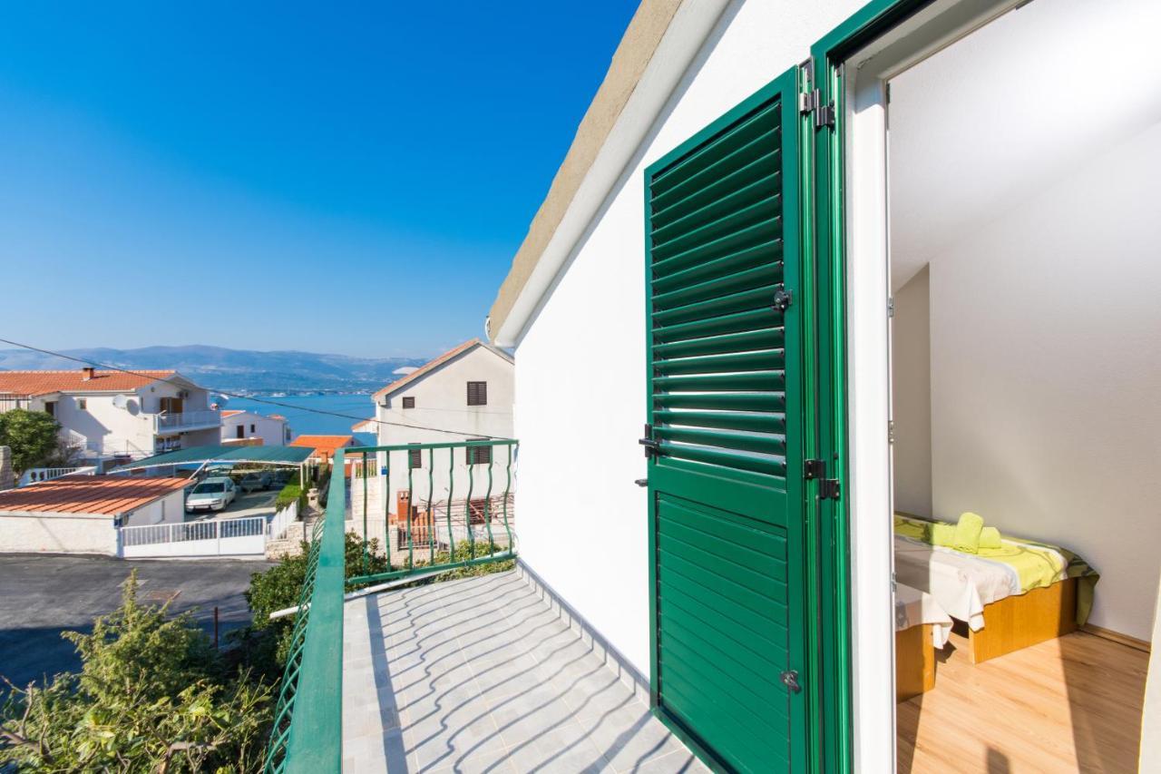 טרוגיר Apartments By The Sea Slatine, Ciovo - 1126 מראה חיצוני תמונה