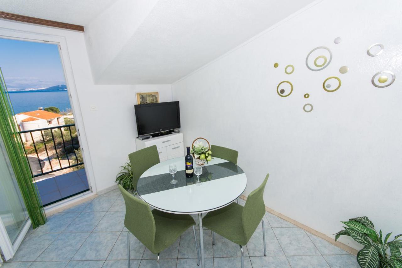 טרוגיר Apartments By The Sea Slatine, Ciovo - 1126 מראה חיצוני תמונה