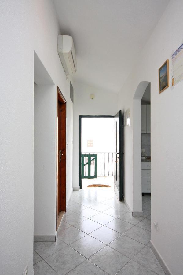 טרוגיר Apartments By The Sea Slatine, Ciovo - 1126 מראה חיצוני תמונה